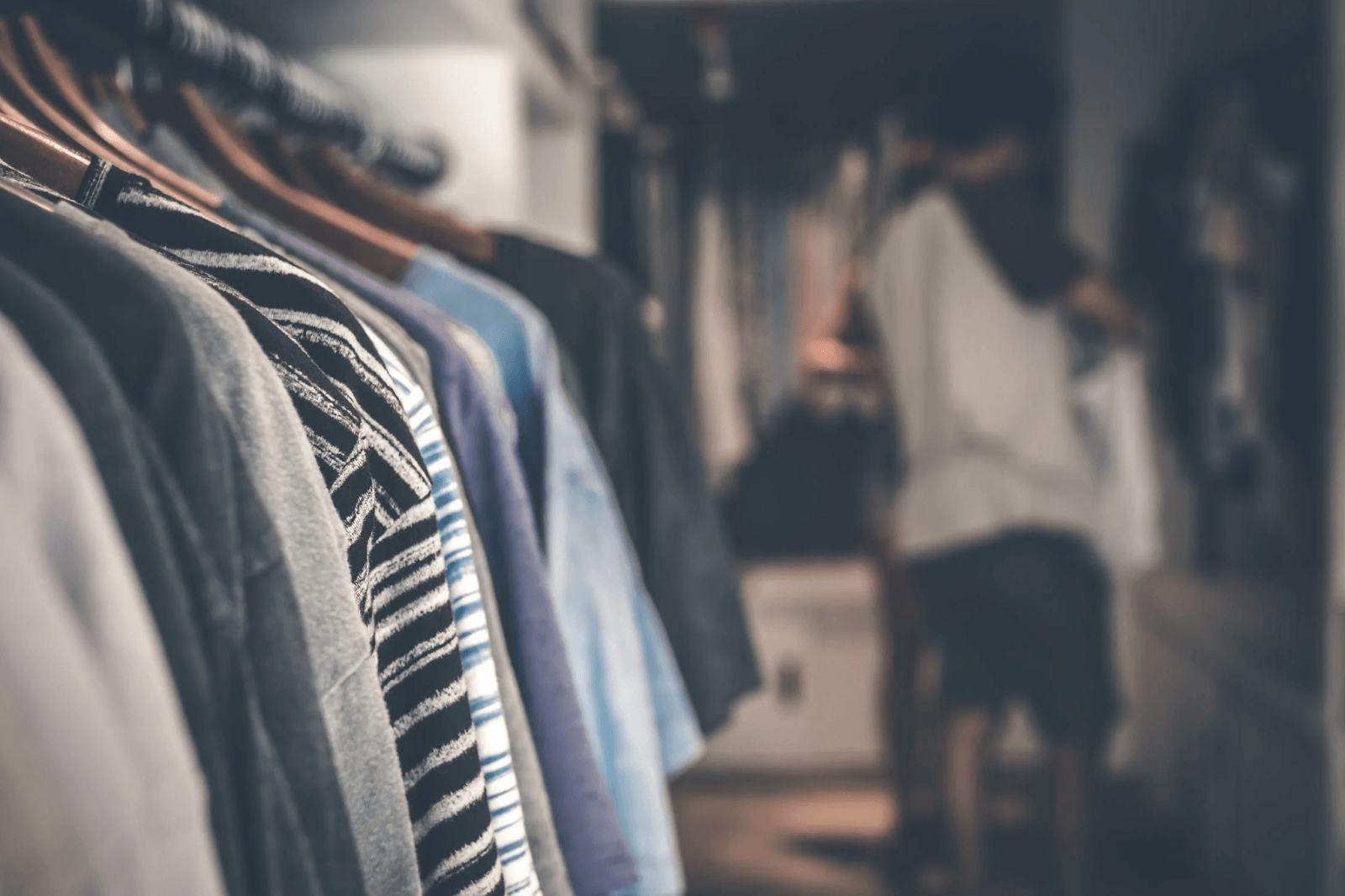 shallow-focus-photography-of-clothes business more viable