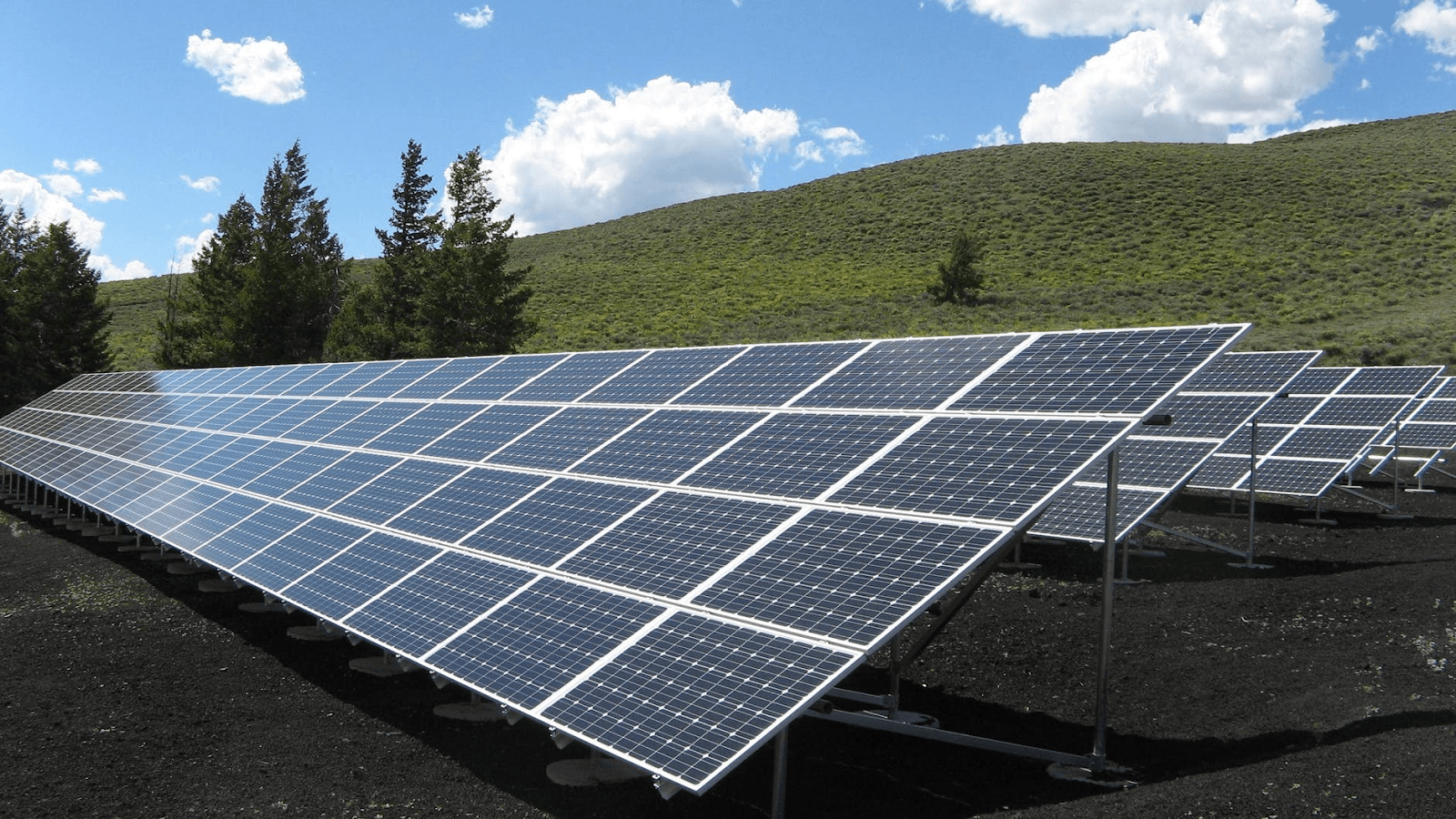 black-and-silver-solar-panels energy efficiency